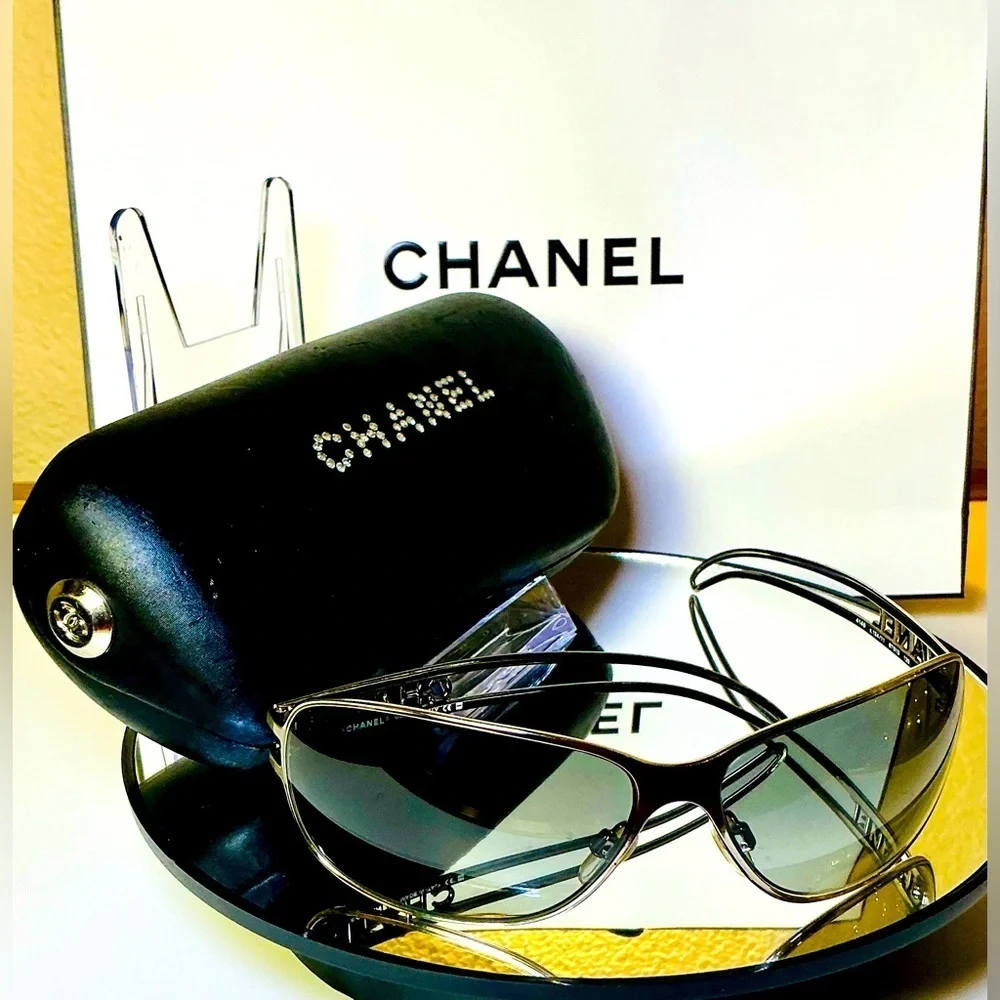 Chanel Vintage Sunglasses – Silver Frame, Gradient Lens, Unisex, Authentic